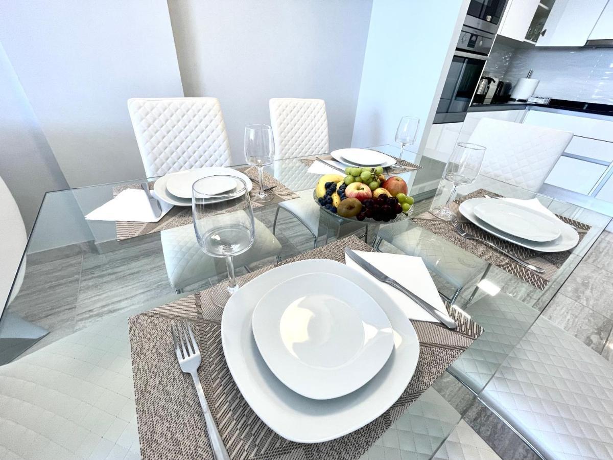 Apartment Exclusive On The First Line Of Sol Y Mar Benidorm